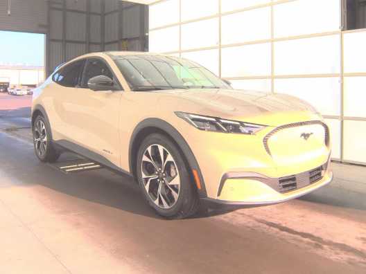 2025 Ford Mustang Mach-E
