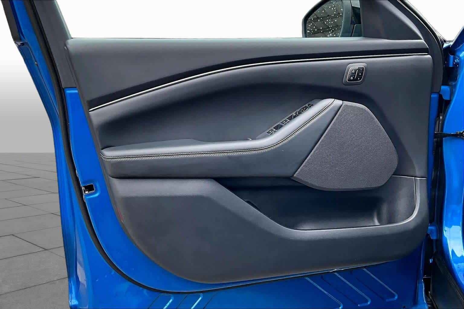 2025 Ford Mustang Mach-E