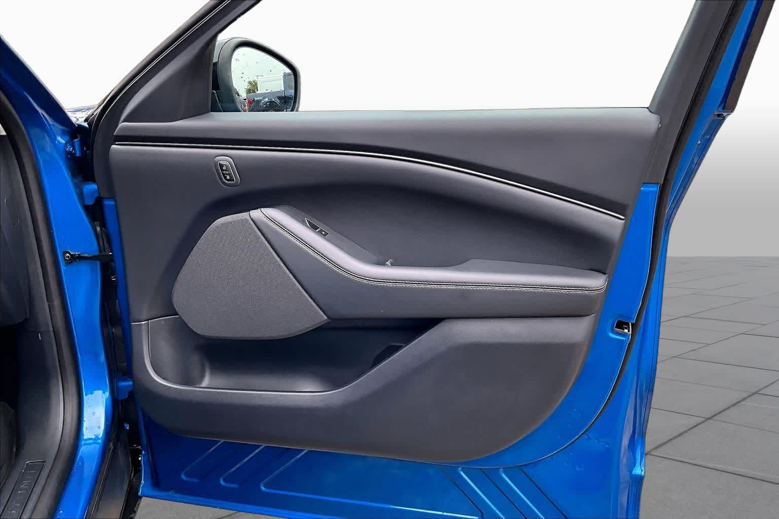 2025 Ford Mustang Mach-E