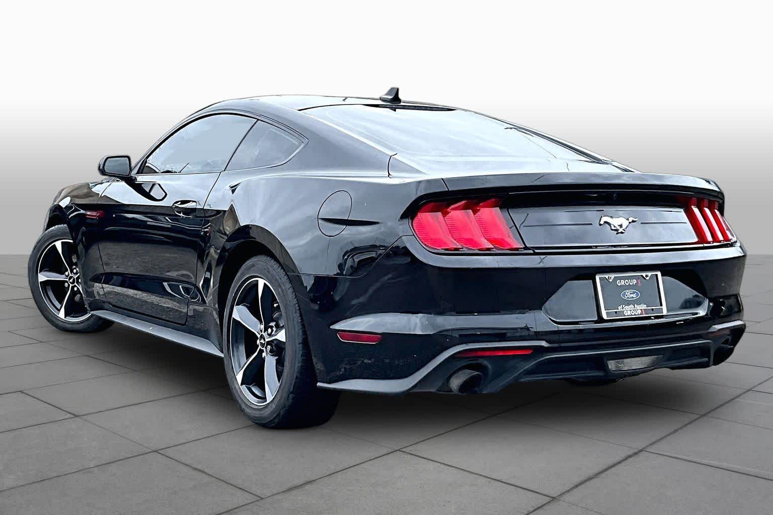 2022 Ford Mustang