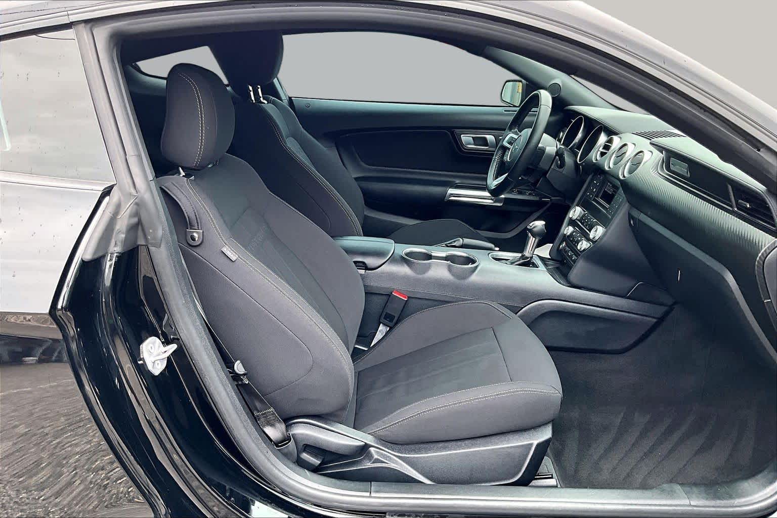 2022 Ford Mustang