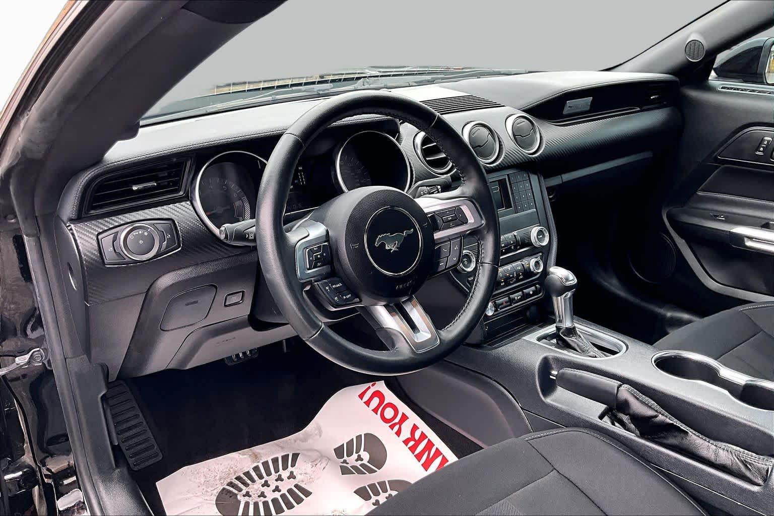 2022 Ford Mustang