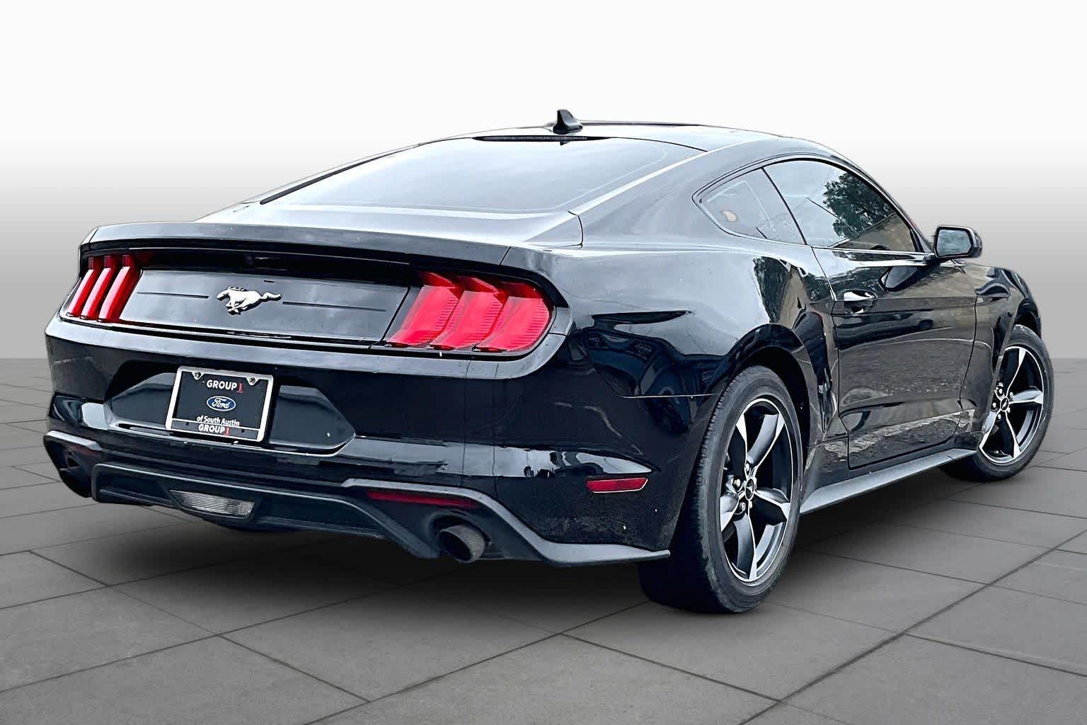 2022 Ford Mustang