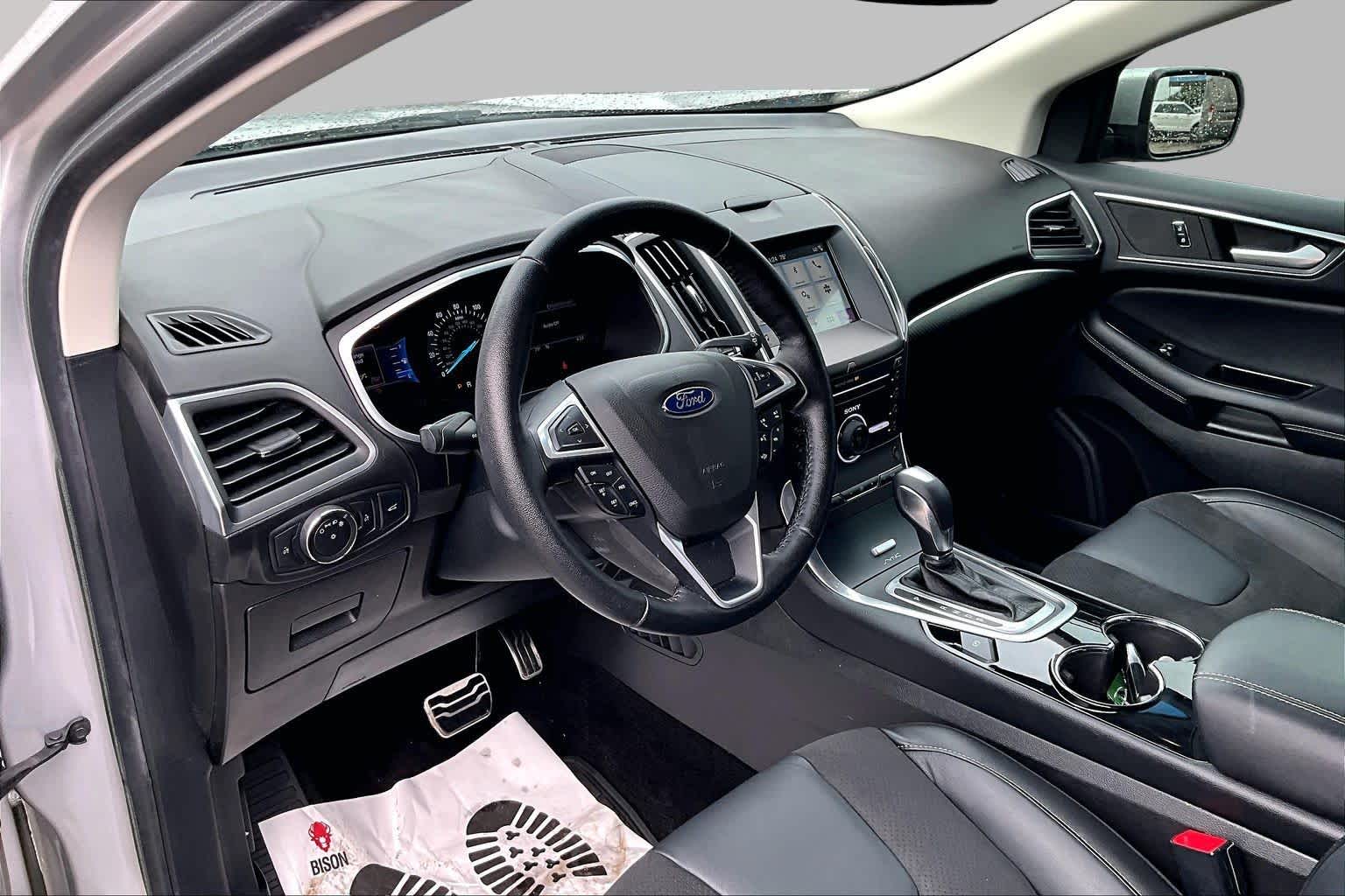 2016 Ford Edge