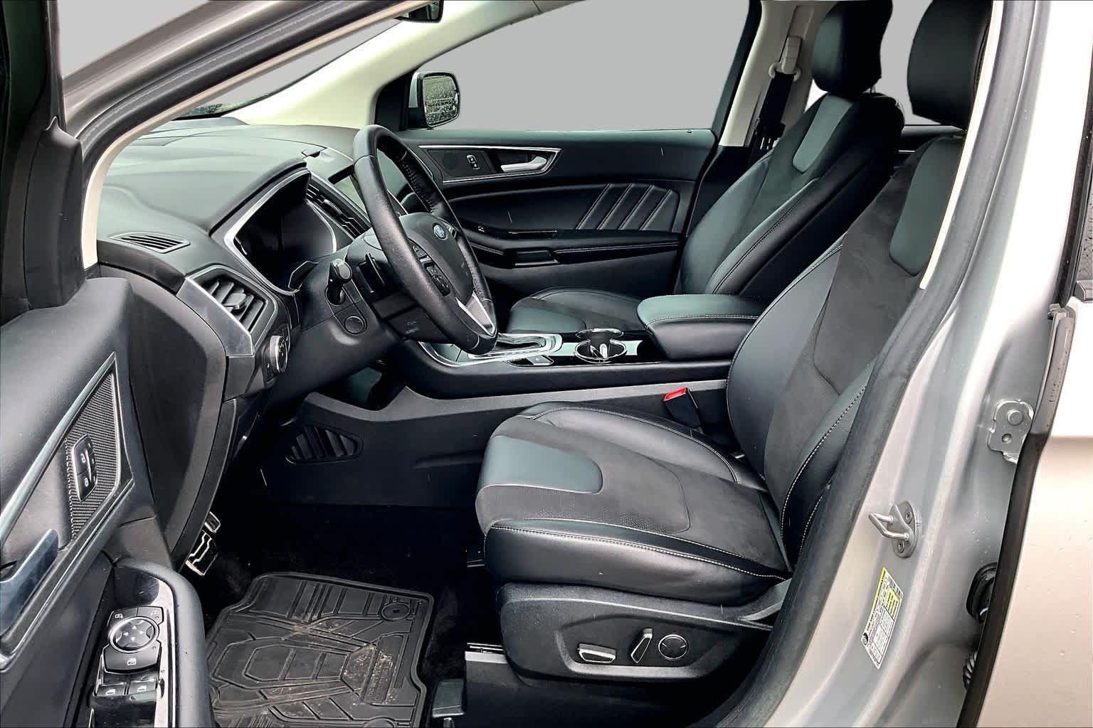 2016 Ford Edge