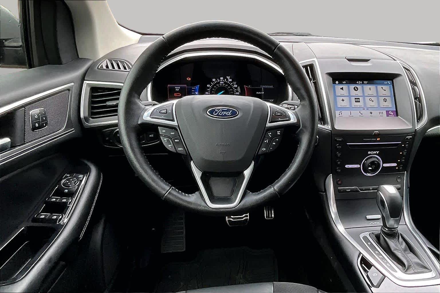 2016 Ford Edge