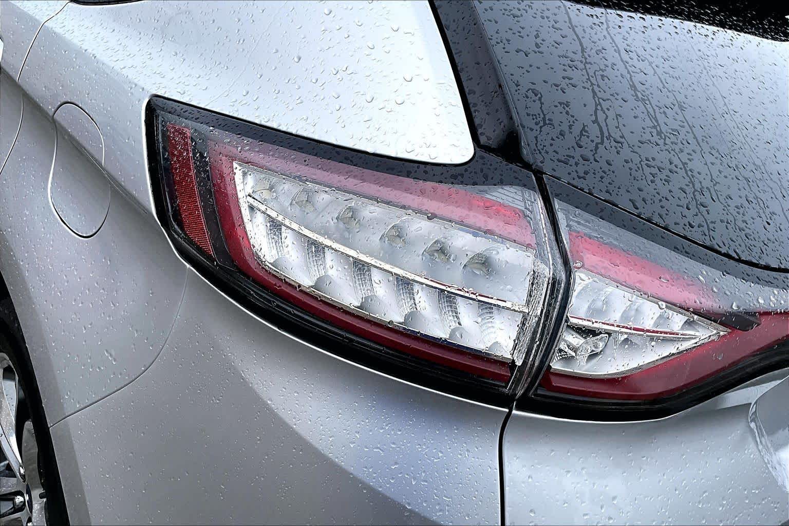 2016 Ford Edge