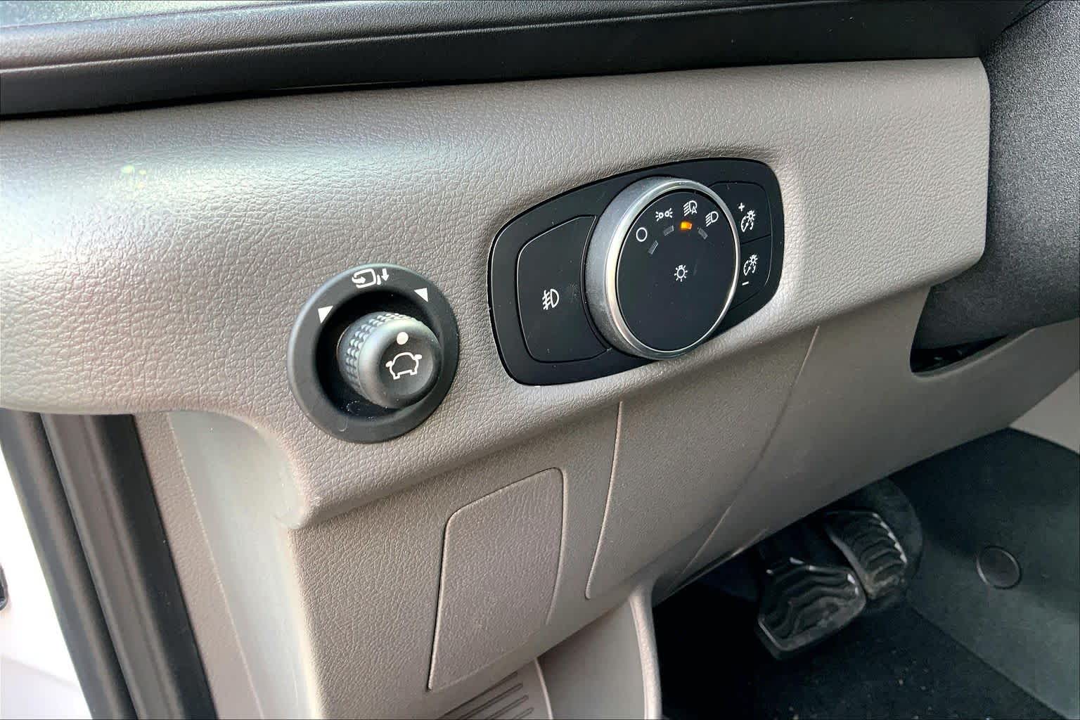 2026 Ford Transit Passenger Wagon