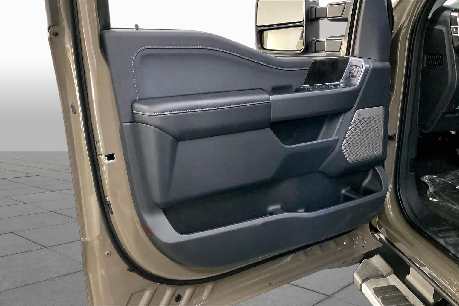 2027 Ford Super Duty F-350 SRW