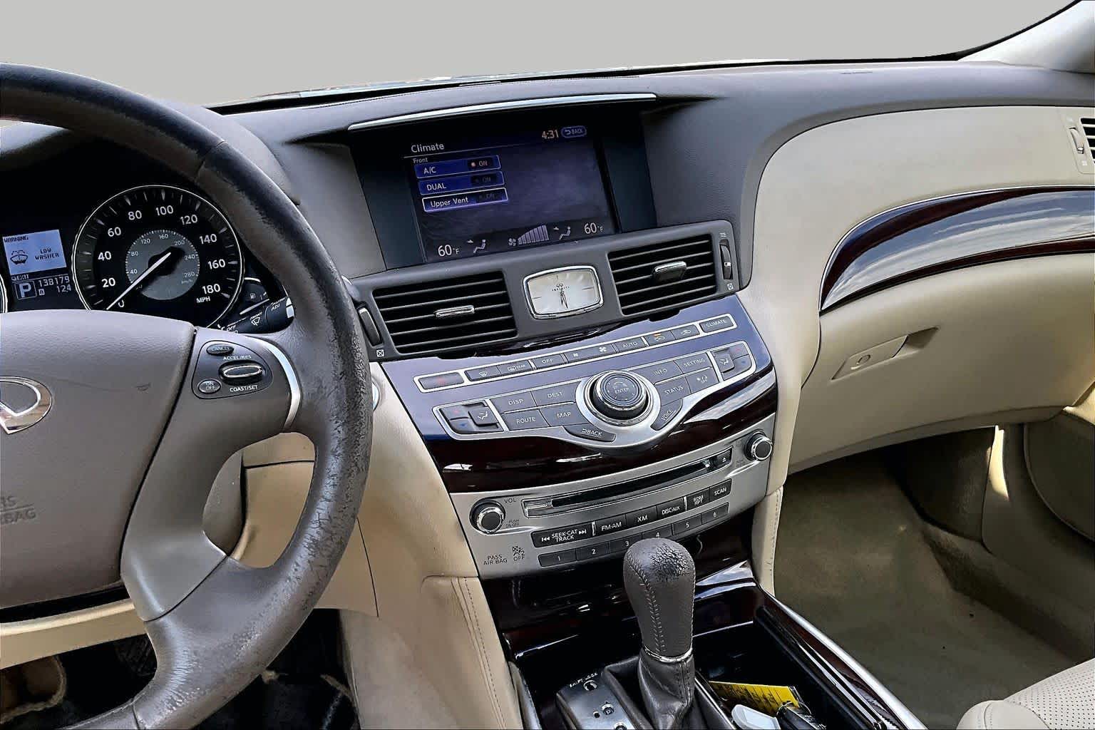 2012 INFINITI M37