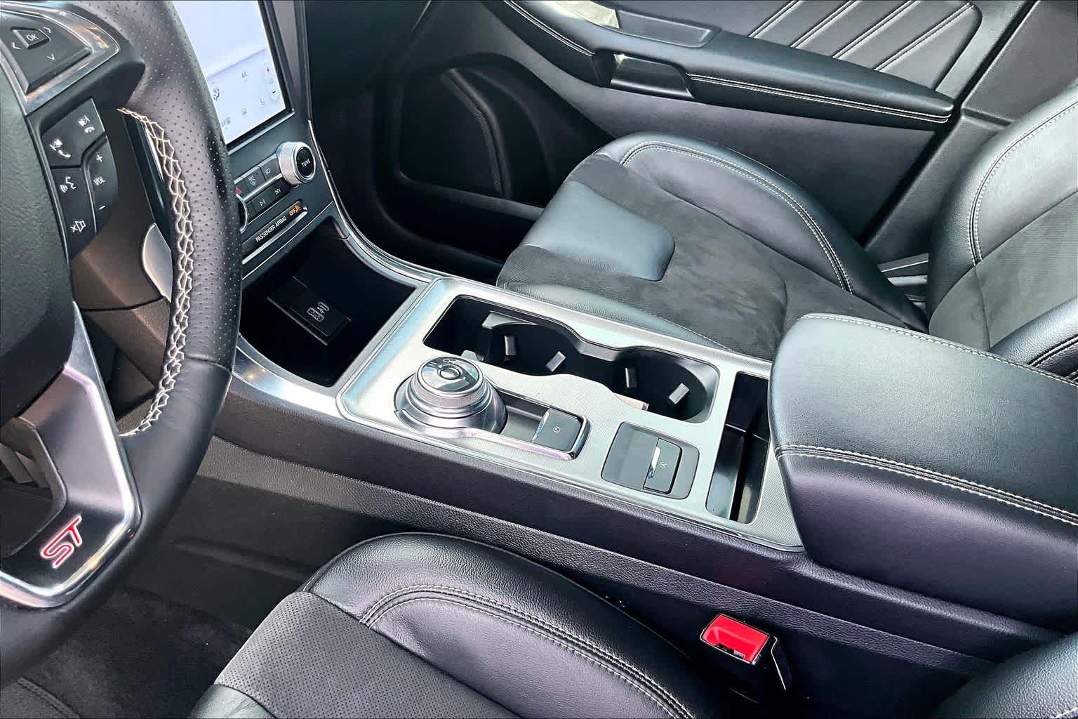2023 Ford Edge