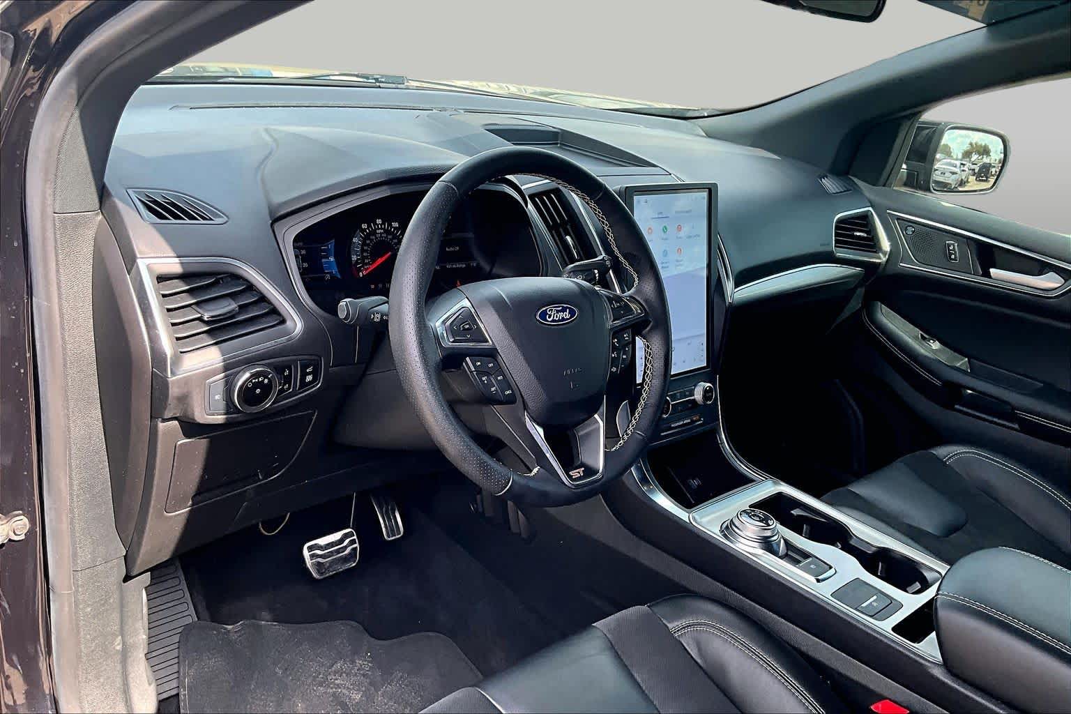 2023 Ford Edge