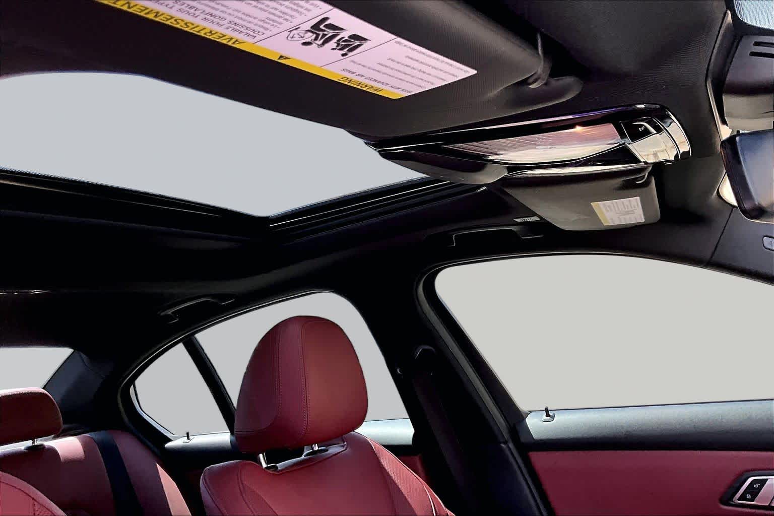2023 BMW 330i xDrive
