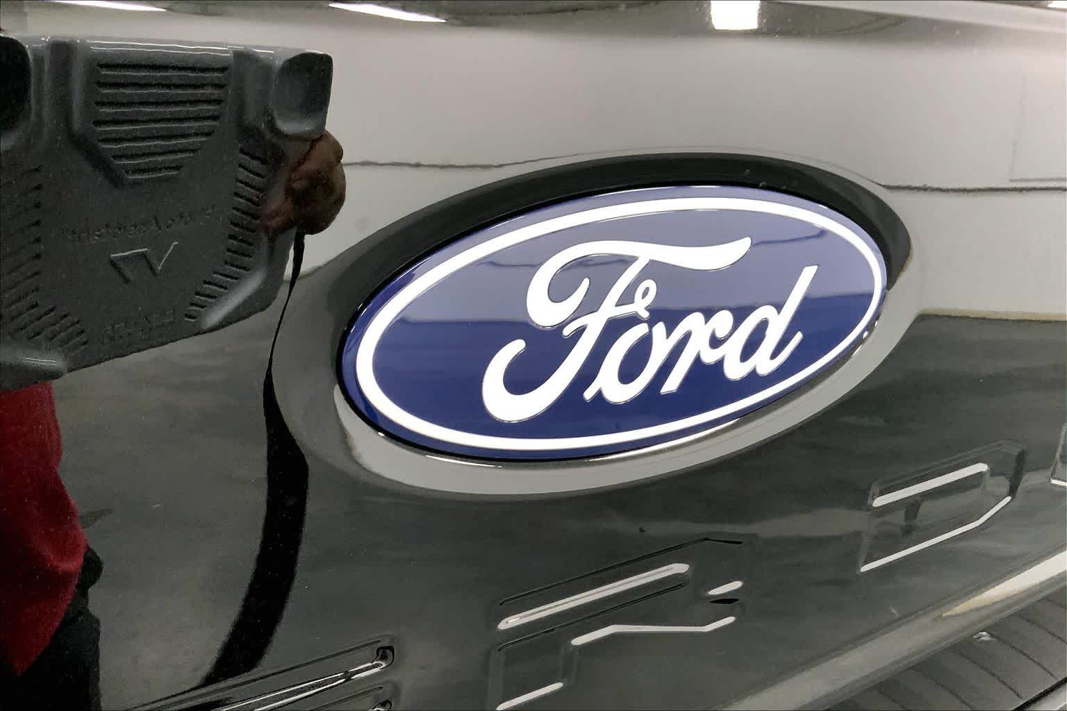 2027 Ford Super Duty F-250 SRW