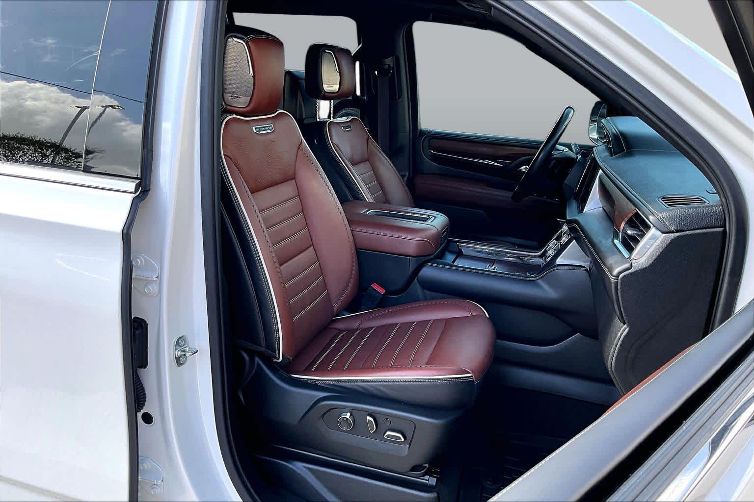 2023 GMC Yukon Denali Ultimate