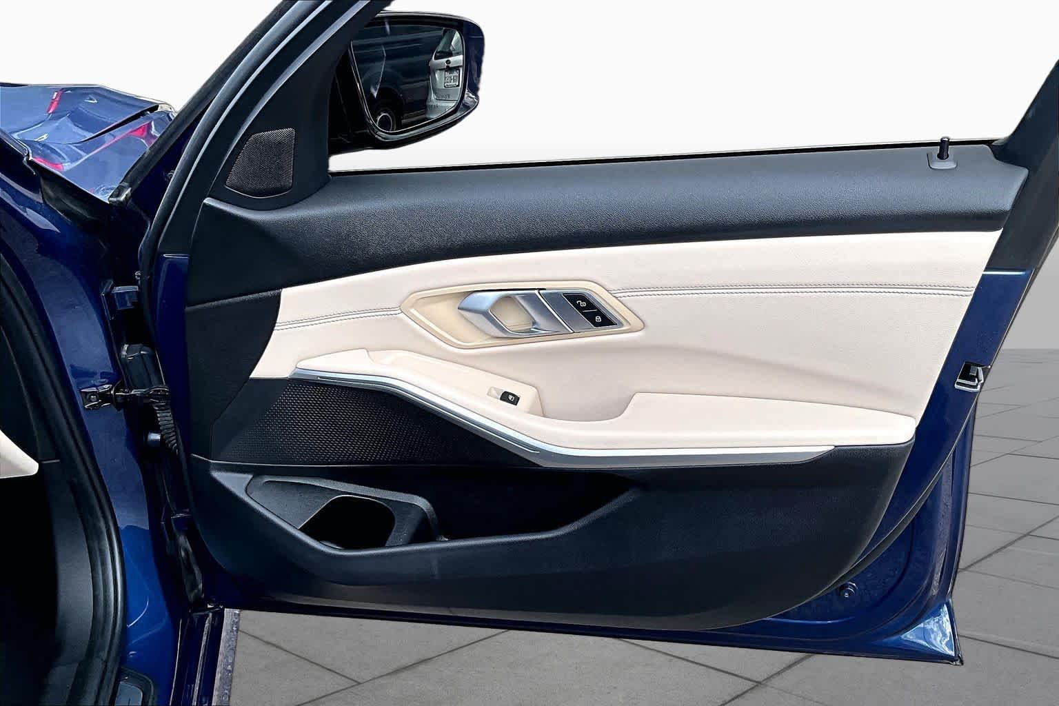 2021 BMW 330i