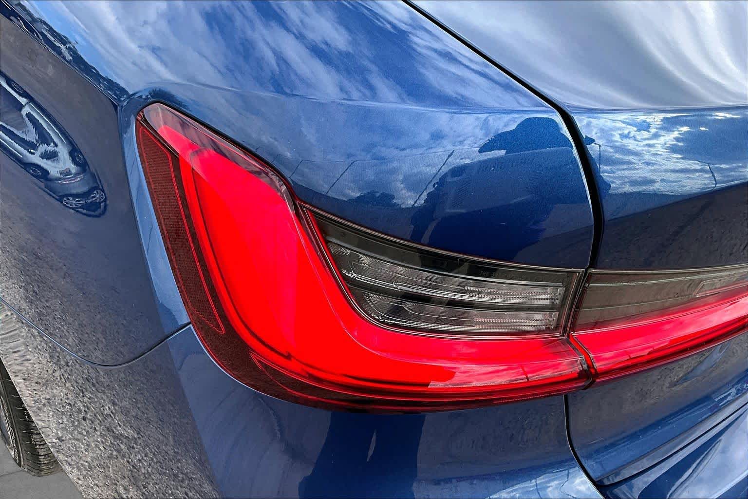 2021 BMW 330i