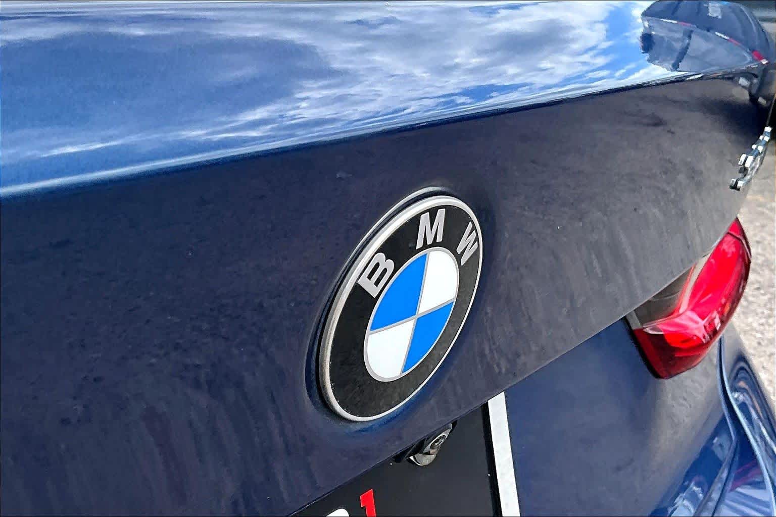 2021 BMW 330i