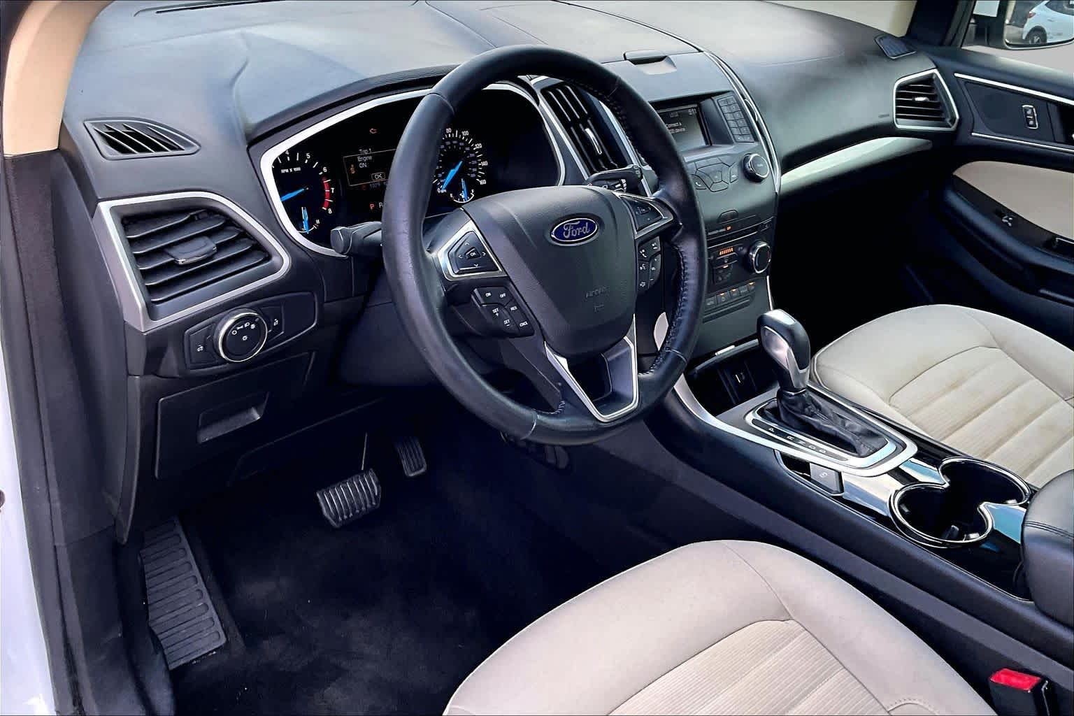 2017 Ford Edge