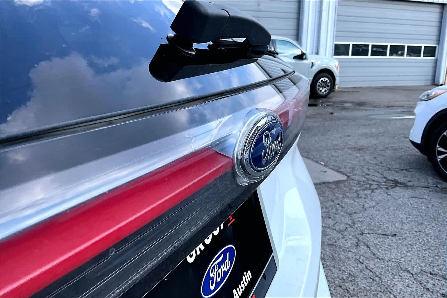 2017 Ford Edge