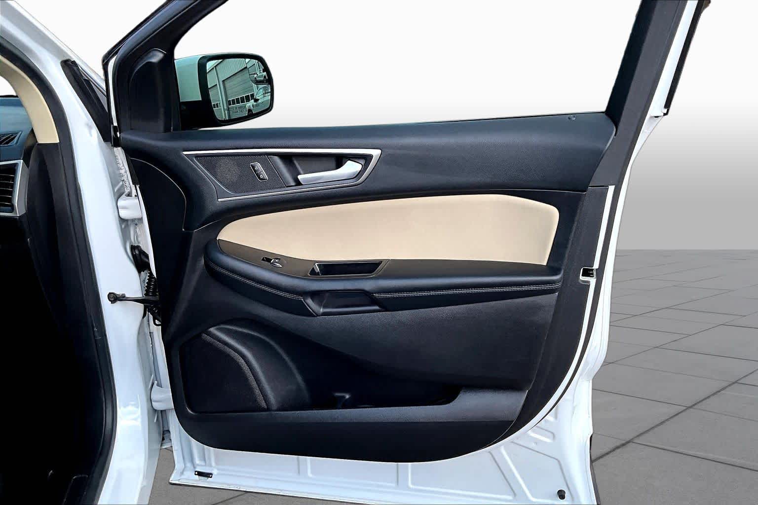 2017 Ford Edge