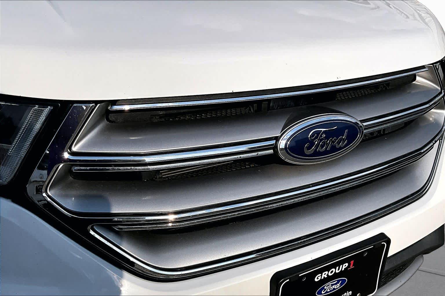 2017 Ford Edge