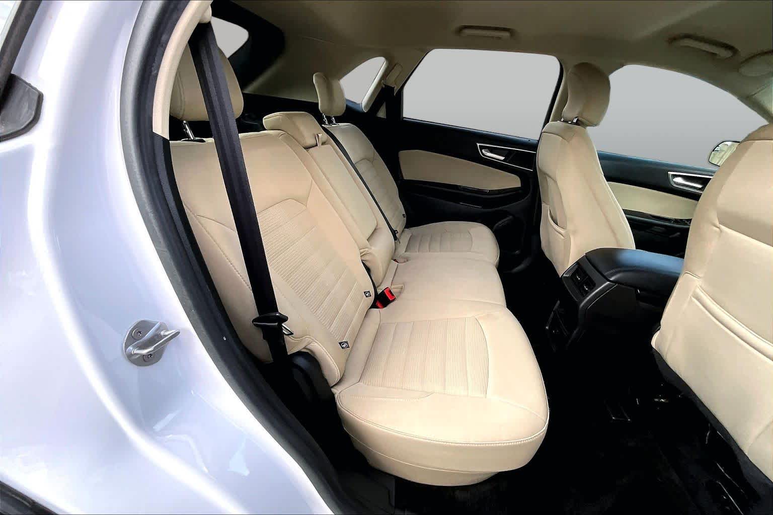 2017 Ford Edge