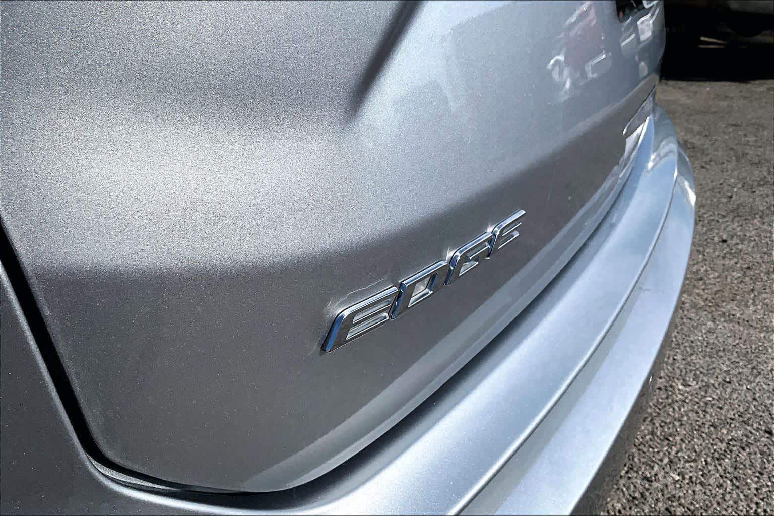 2020 Ford Edge