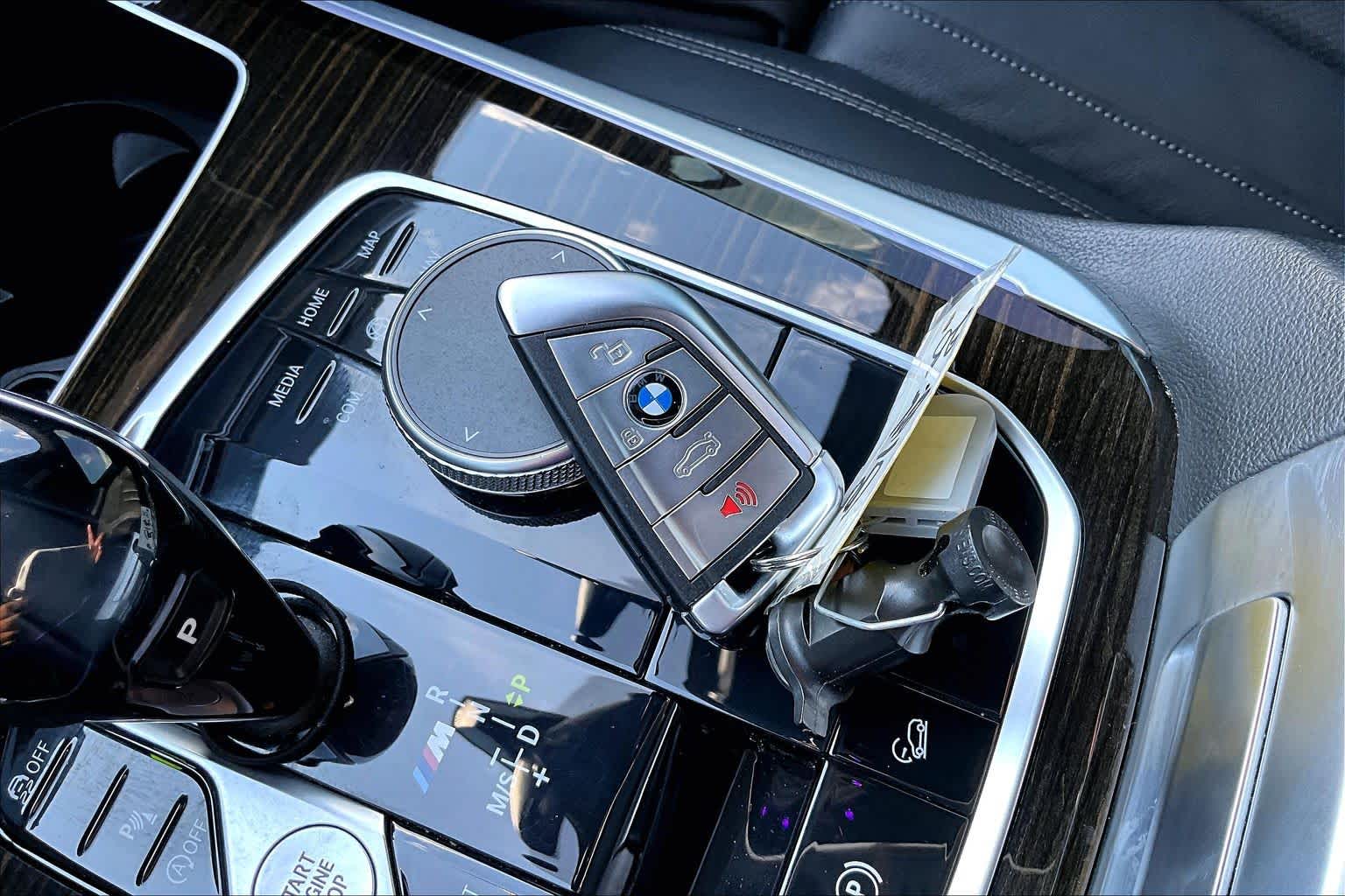 2020 BMW X5 M50i