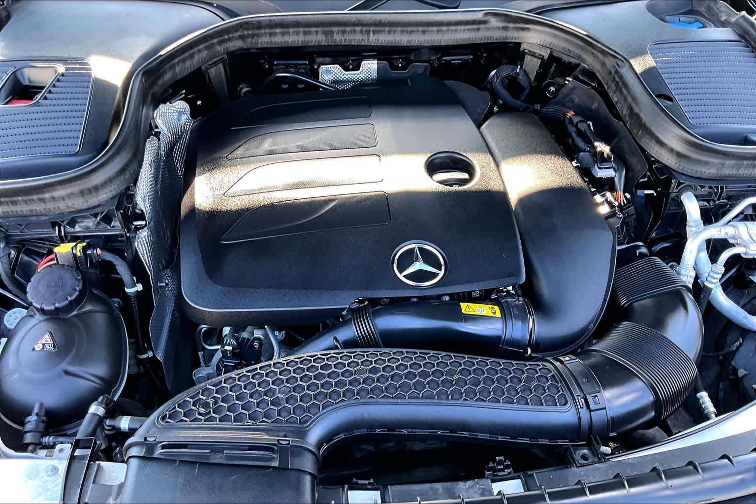 2021 Mercedes-Benz GLC 300