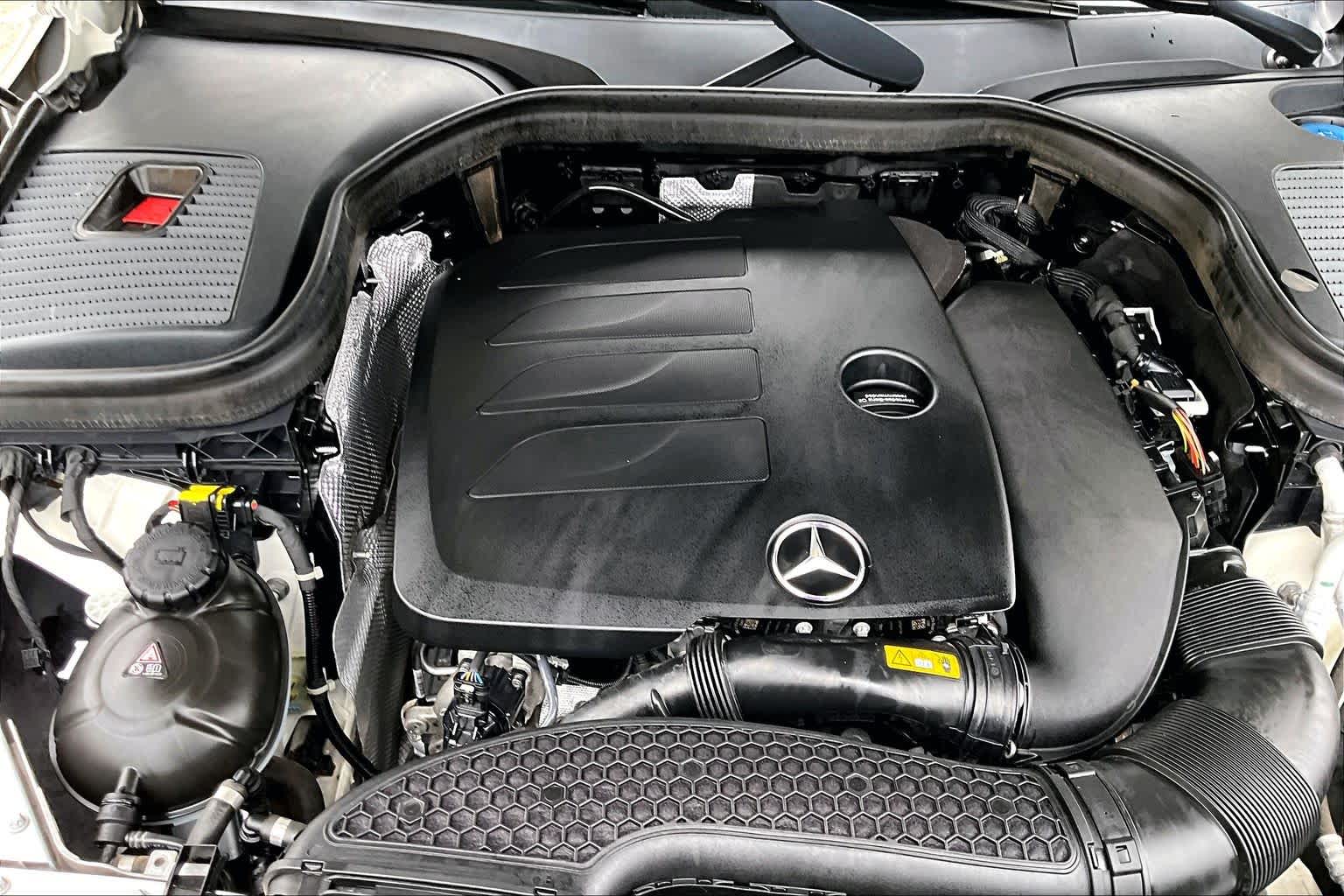 2022 Mercedes-Benz GLC 300