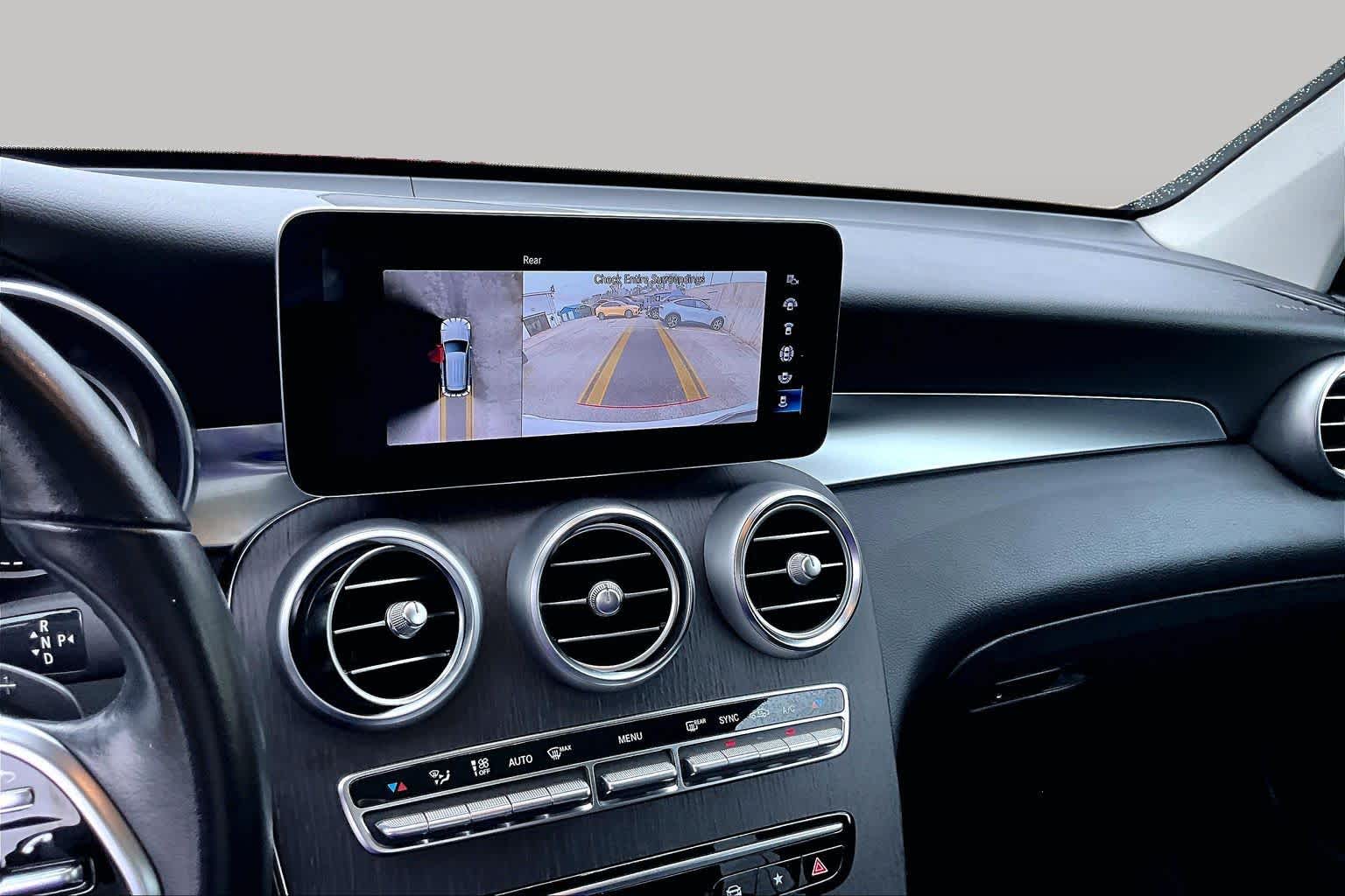 2021 Mercedes-Benz GLC 300