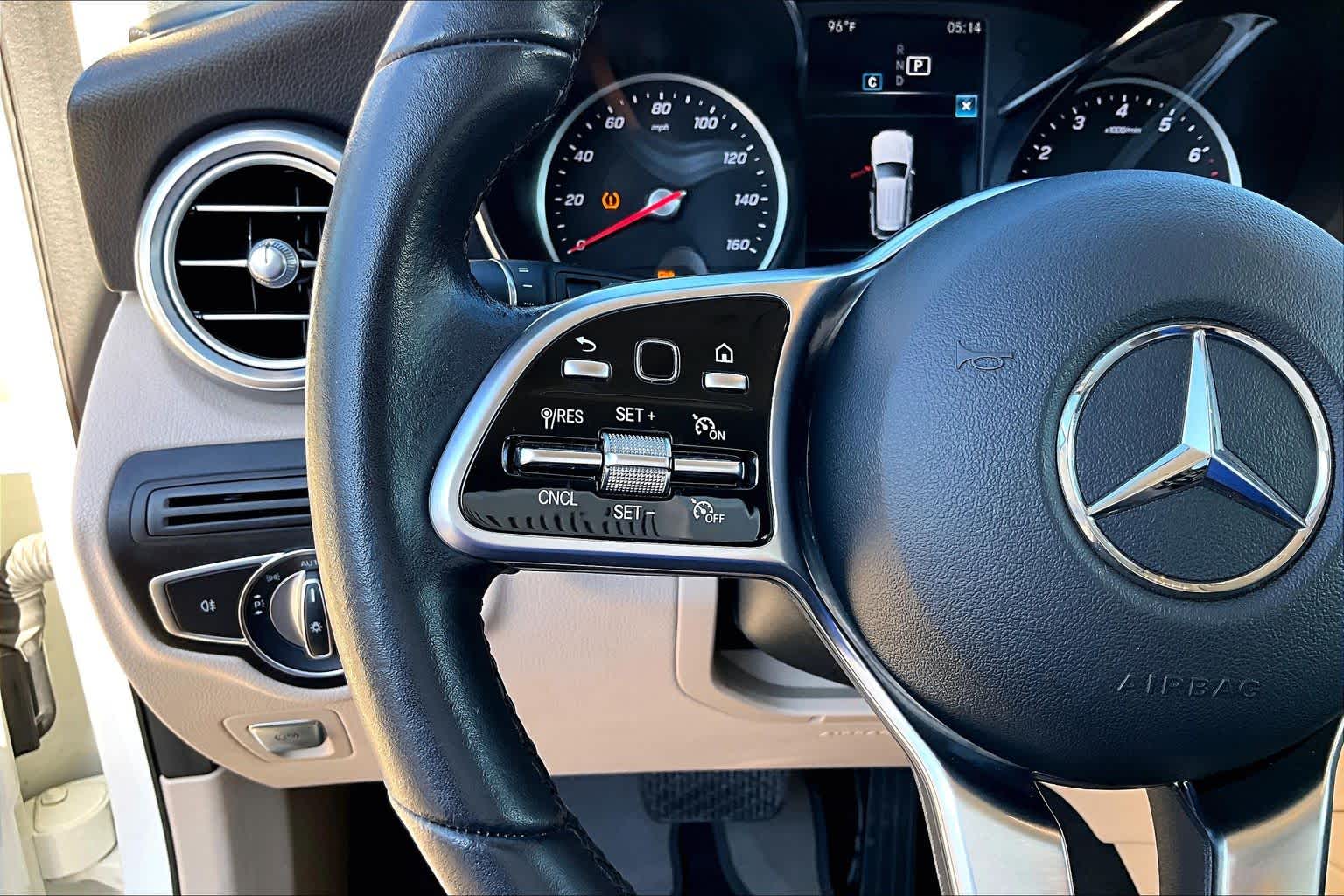 2022 Mercedes-Benz GLC 300