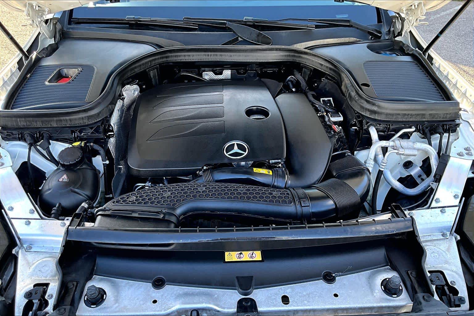 2022 Mercedes-Benz GLC 300