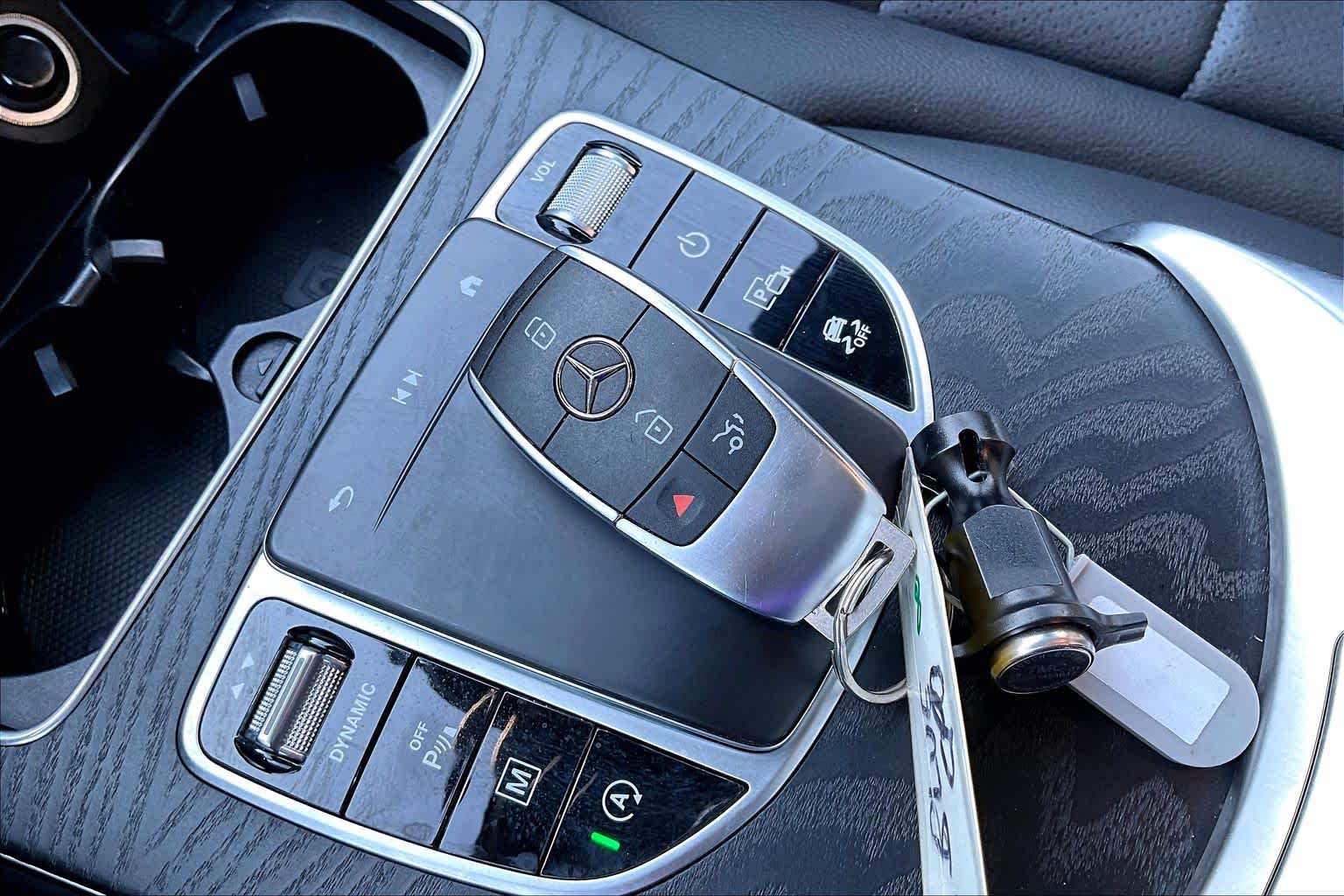 2021 Mercedes-Benz GLC 300