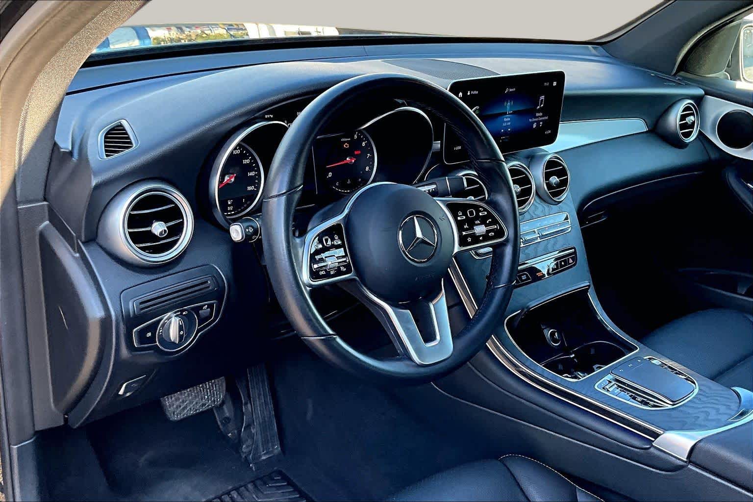 2021 Mercedes-Benz GLC 300