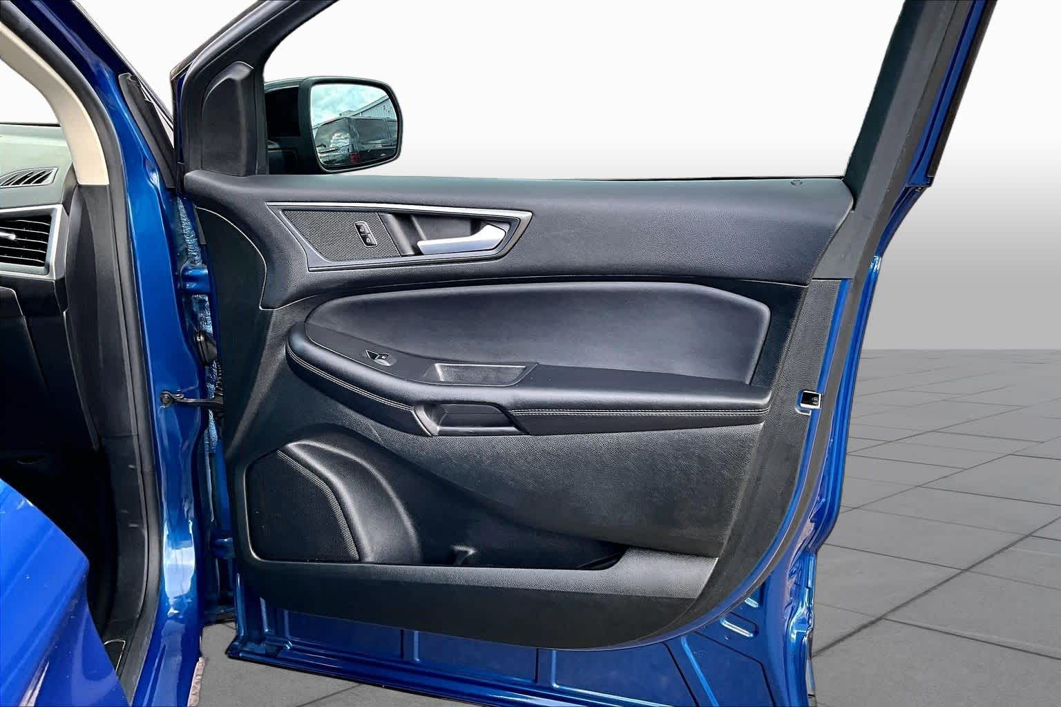 2023 Ford Edge