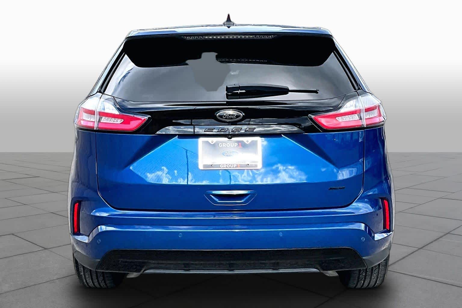 2023 Ford Edge
