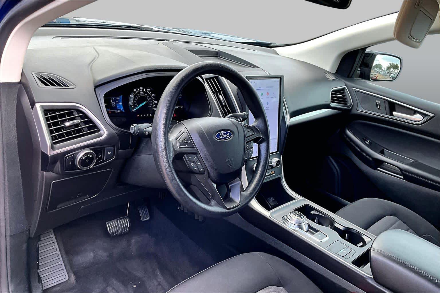 2023 Ford Edge