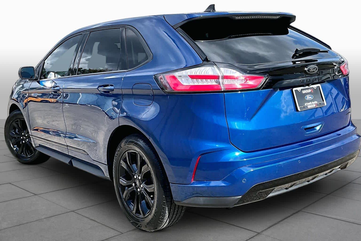 2023 Ford Edge