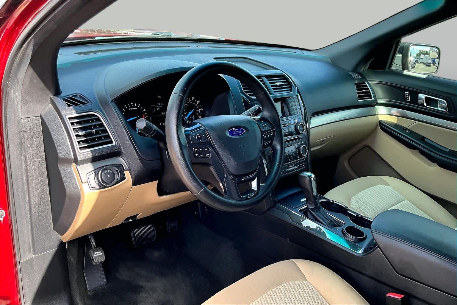 2016 Ford Explorer