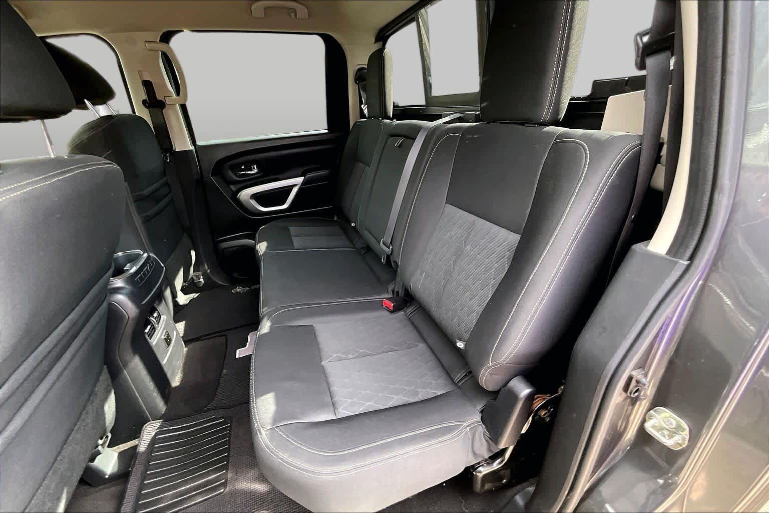 2017 Nissan Titan