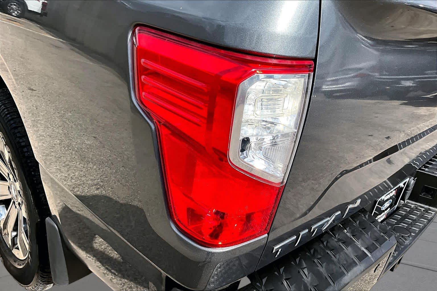 2017 Nissan Titan